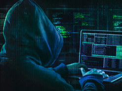 Хакеры взломали Twitter-аккаунты Илона Маска и Билла Гейтса