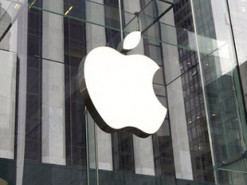 Стоимость акций Apple впервые превысила порог в $300