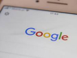 Аналитики ухудшили прогноз по выручке Google