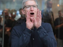 Что Тим Кук сказал сотрудникам, когда капитализация Apple достигла триллиона долларов