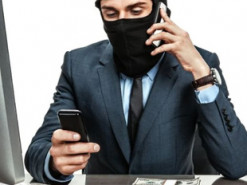 Шахраї зняли з картки франківця 52 тисячі гривень