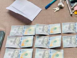 Чоловіки тікали за кордон нібито на навчання: розкрито схему