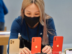 Первые владельцы iPhone 12 жалуются на порезы от смартфона