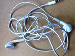 Почему наушники все время запутываются (видео)