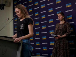 Дружини бійців “Азовсталі” провели прес-конференцію із закликом звільнити військовополонених