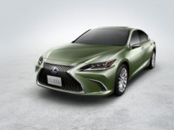 Lexus ES300h получил новую литий-ионную батарею