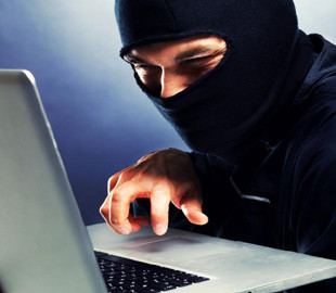 Інтернет-шахраї ошукали чотирьох українців на 45 тисяч гривень