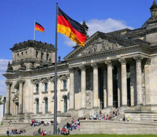 Спецслужбы Германии готовятся отражать кибератаки во время выборов в Бундестаг