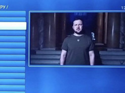 Українські кіберактивісти зламали кримське телебачення і запустили відео з Володимиром Зеленським