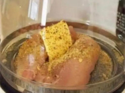 В США турист зварив курку з часником у кавоварці готельного номера та викликав обурення