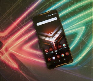 ASUS представила игровой смартфон