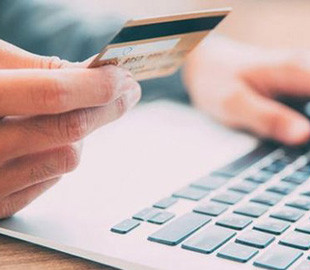 Полицейские разоблачили мужчину, который незаконно оформил на бывшую тещу онлайн-кредиты