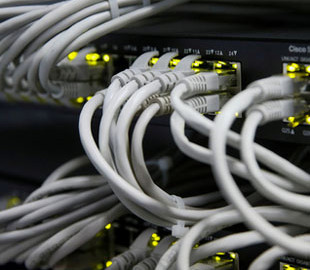 Британия решила помешать России лишить весь мир интернета