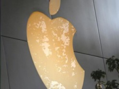 Apple пообещала бесплатно заменять вздувающиеся аккумуляторы в ноутбуках MacBook Pro