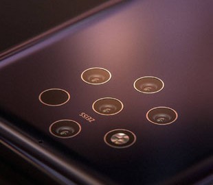 Релиз необычного смартфона отложен до следующего года