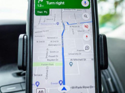 Google Maps працює над оновленням, яке зробить використання карт комфортнішим