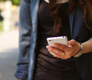 Эксперт оценила влияние излучения от смартфонов на человека