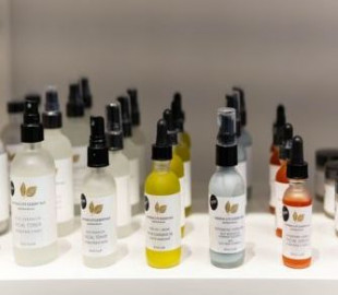 Здоровье, качественный уход и красоту кожи обеспечит дерматокосметика 