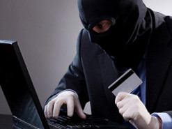 Как мошенники делают покупки в интернете чужой банковской картой