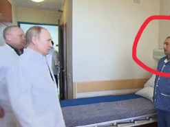 Оскар російським постановникам: на фото з Путіним помітили ту саму масовку