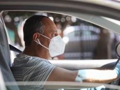 Uber разрабатывает технологию, которая заставит водителей носить медицинские маски