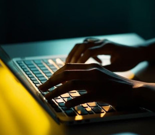 Інтернет-шахраї ошукали українців на “державних програмах” майже на 130 тисяч гривень