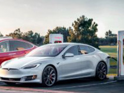Продажи электромобилей Tesla опережают производство в 2021 году