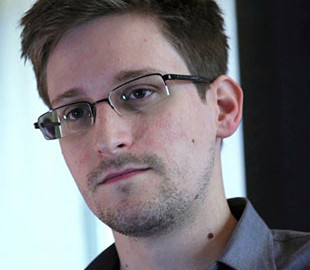 Сноуден прокомментировал сбой в работе Facebook