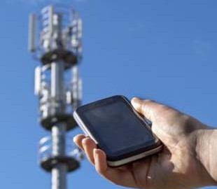 В день "выборов" на оккупированном Донбассе одновременно "легли" интернет и мобильная связь