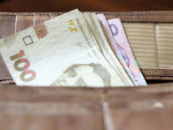 Як переселенцям не втратити щомісячну допомогу: роз'яснення Мінсоцполітики