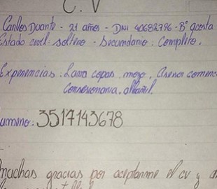 Безработный бедняк написал резюме от руки и прославился в Интернете