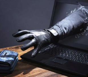 Інтернет-шахраї ошукали двох українців на 174 тисячі гривень