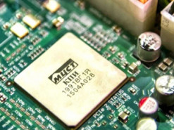 Росія залишиться без чипів: США запровадили санкції проти головних виробників електроніки