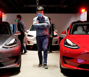 Tesla снова повысила цены на электромобили