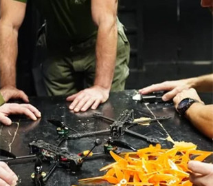 У Чехії організація, що збирає гроші на дрони для України, опинилася в центрі розслідування шахрайства