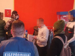 Одесит організував банду, яка привласнювала акаунти українців і викрадала гроші