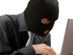 В Николаеве аферисты взламывают аккаунт в соцсети и просят денег у друзей