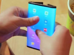 Сгибаемый смартфон Xiaomi заметили в китайском метро