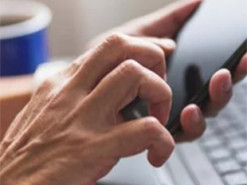 На Буковині аферисти видурили у людей майже 20 мільйонів: які схеми використовують