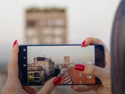 Чи можуть хакери підглядати через камеру вашого смартфона