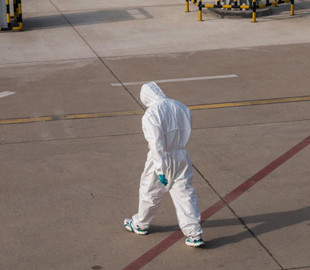 В китайском Чжэнчжоу объявлен локдаун — он может повлиять на работу завода Foxconn, где собирают iPhone