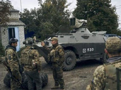 Рупор пропаганди на колесах: ЗСУ затрофеїли під Ізюмом станцію для звукового мовлення рашистів (фото)