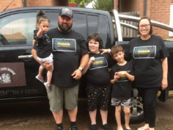 Бізнес процвітає. Британка вигадала, як добре заробити на своєму чоловікові