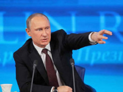 Британские СМИ заметили и описали «маниакальное» поведение путина