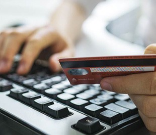 Женщина "купила" в Интернете кирпичи за 10000 гривен