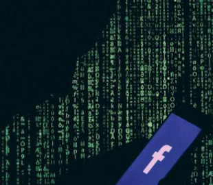 Facebook подала в суд на аналитическую фирму за сбор данных