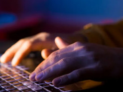 Пропонують заробіток і крадуть гроші: українців попередили про нову схему аферистів