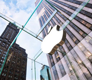 Apple стала первой компанией, капитализация которой превысила $3 трлн