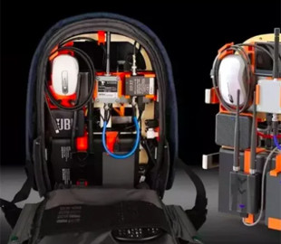 Створено спеціальний хакерський рюкзак для зламування «на ходу»