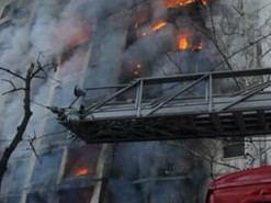 За допомогою дронів у Києві обстежують розбомблені російськими окупантами будинки, - ФОТО